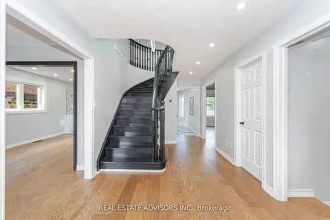 186 Ferndale Drive, ON L4N 8A1