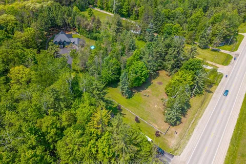 7070 93 Highway, ON L0K 2E0