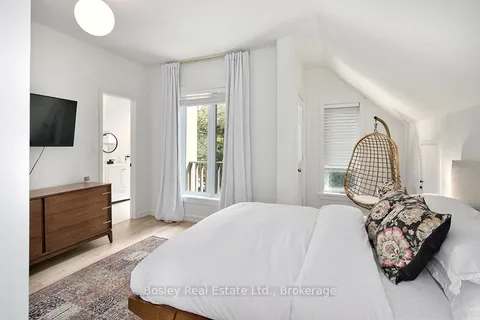 53 Silver Creek Drive, ON L9Y 4W9