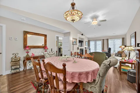 19 Chestnut Lane, ON L9Z 0G4