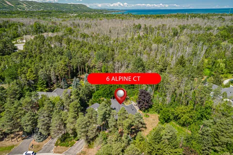 6 Alpine Court, ON L9Y 4W7