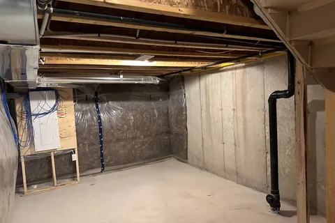 186 Union Boulevard, ON L9Z 0N5