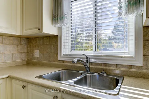 45 William Avenue, ON L9Z 2X3