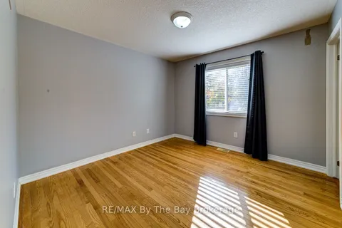 45 William Avenue, ON L9Z 2X3