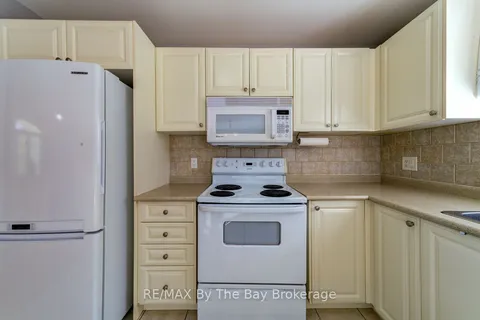 45 William Avenue, ON L9Z 2X3