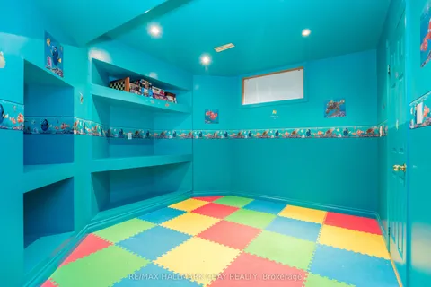 188 Pringle Drive, ON L4N 0P7