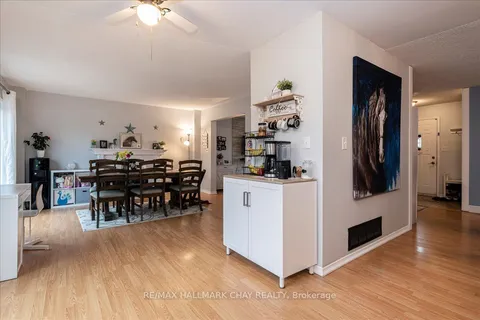 11 Garibaldi Drive, ON L4N 8C3