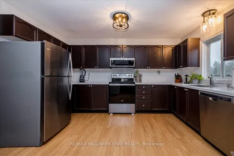 11 Garibaldi Drive, ON L4N 8C3