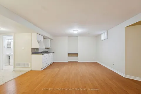 136 Marsellus Drive, ON L4N 0E1