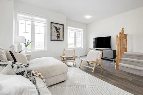 17 Sama Way, ON L9Z 0K3