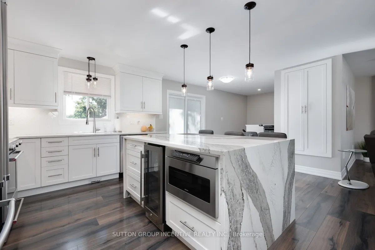 1193 sunnidale Road, ON L9X 0T4