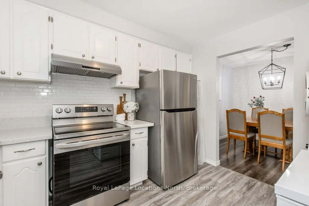 83 Katherine Street, ON L9Y 3R3