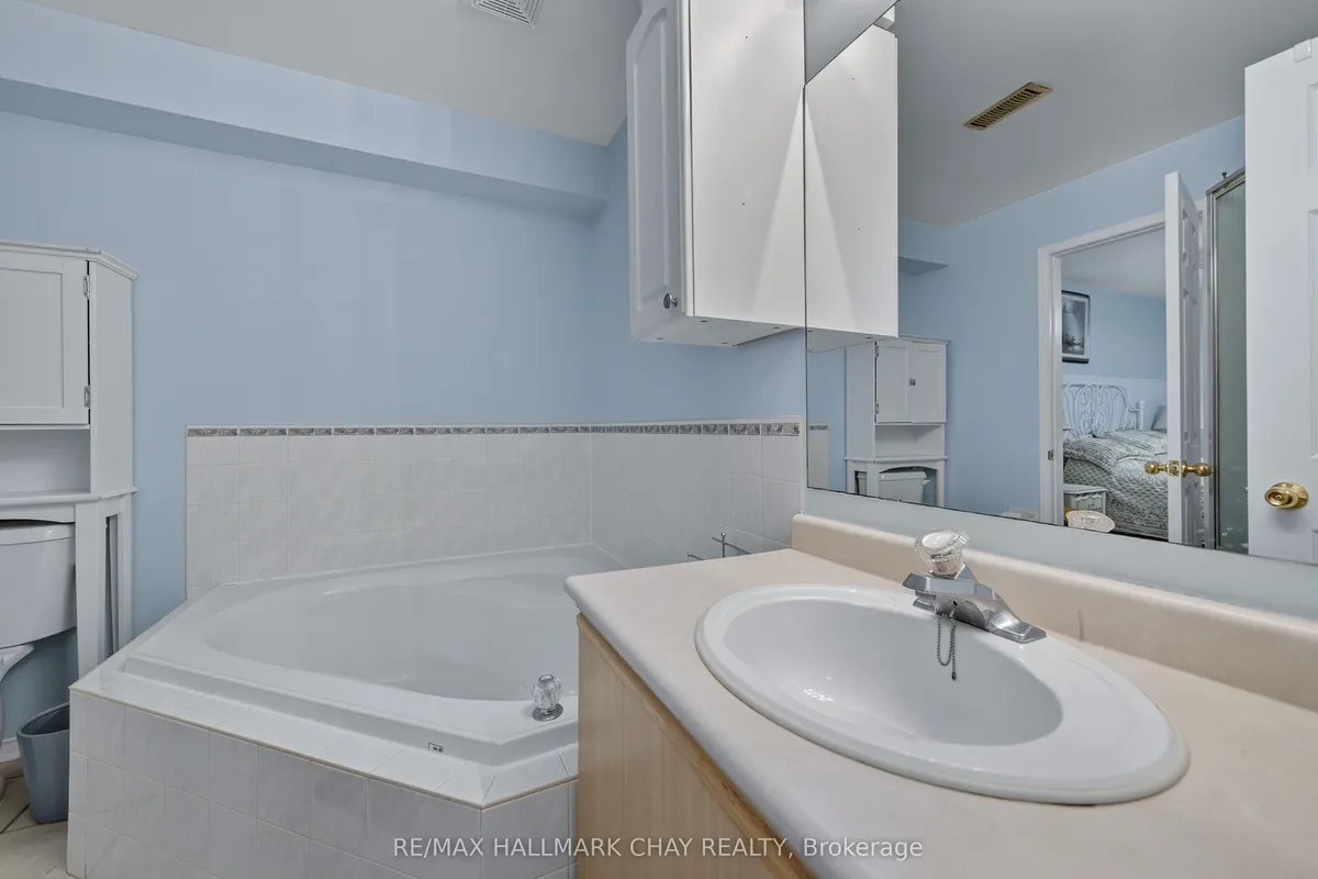 15 Webb Street, ON L4N 6V2