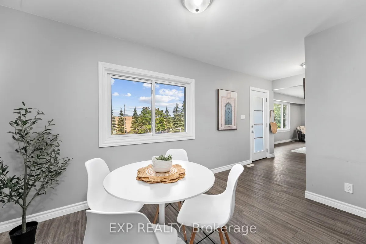 143 Westmount Drive, ON L3V 6C7