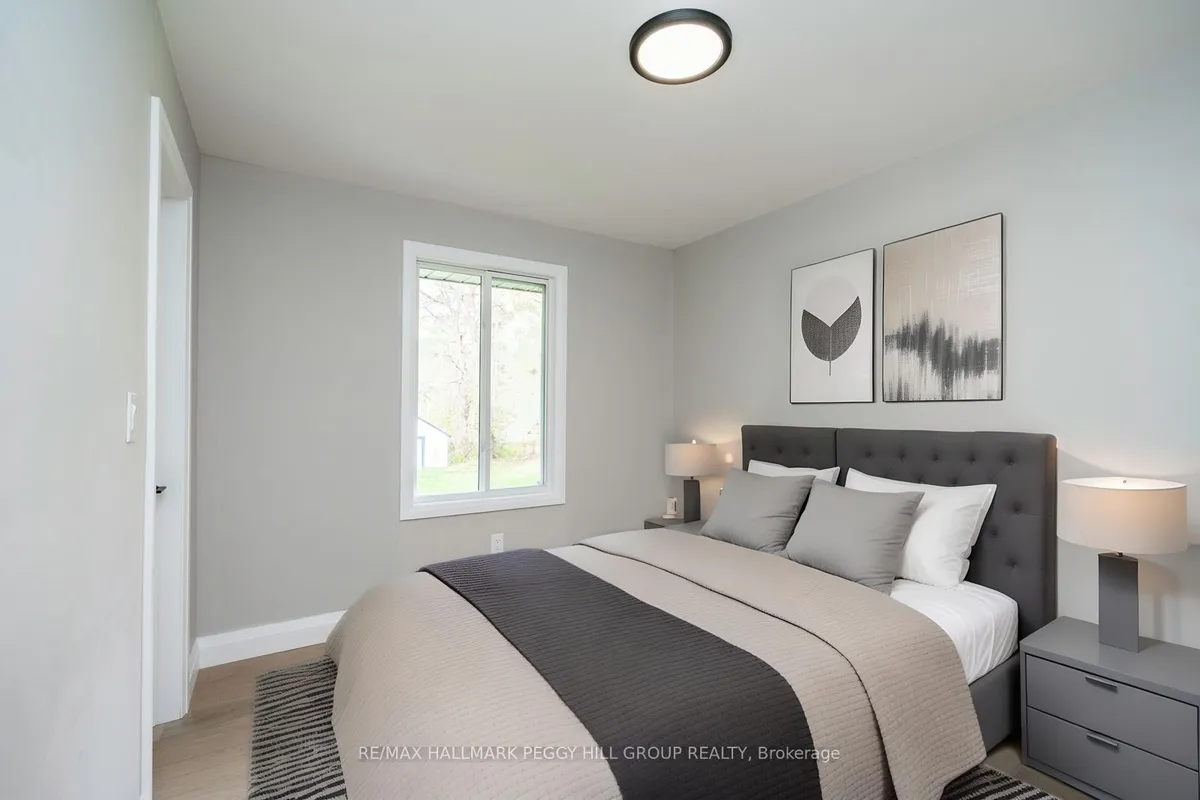 16 Hillview Crescent, ON L9X 1N4