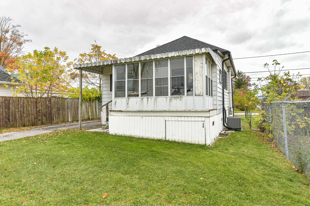 82 Poughkeepsie Street, ON L3V 1M8