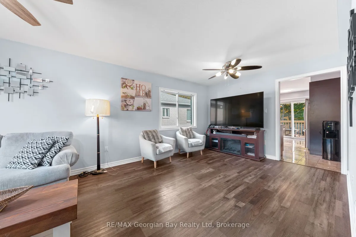 925 Dominion Avenue, ON L4R 4W2