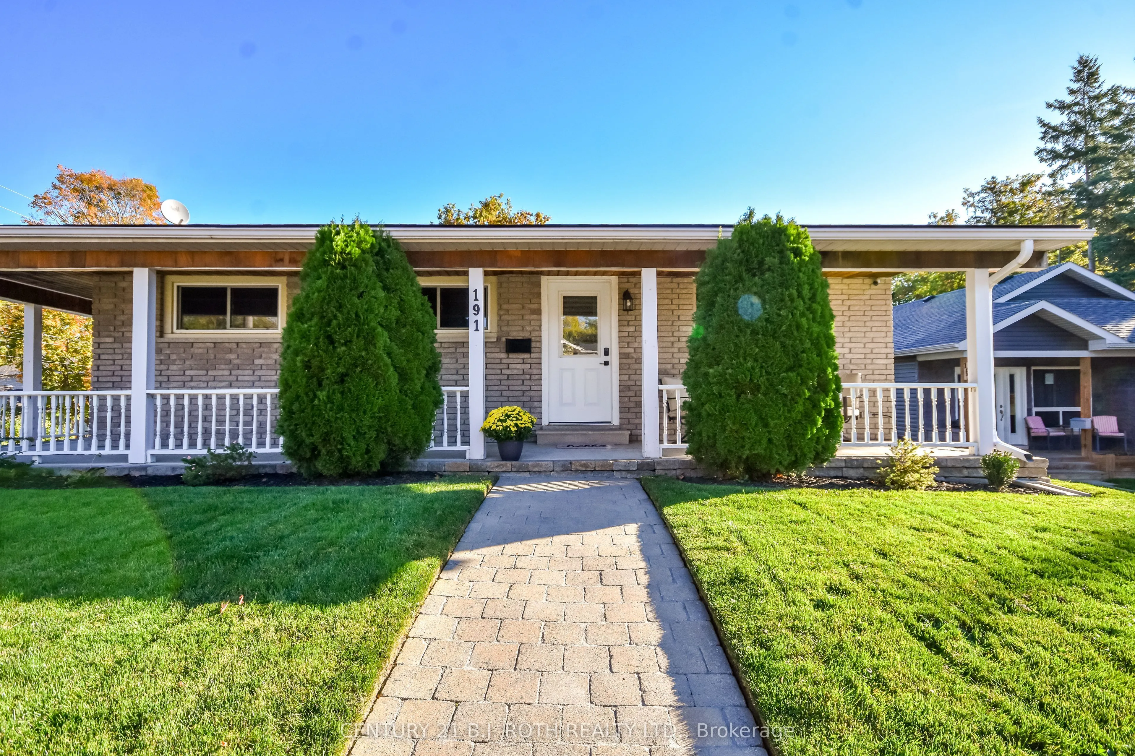 191 George Street, ON L4R 2W3