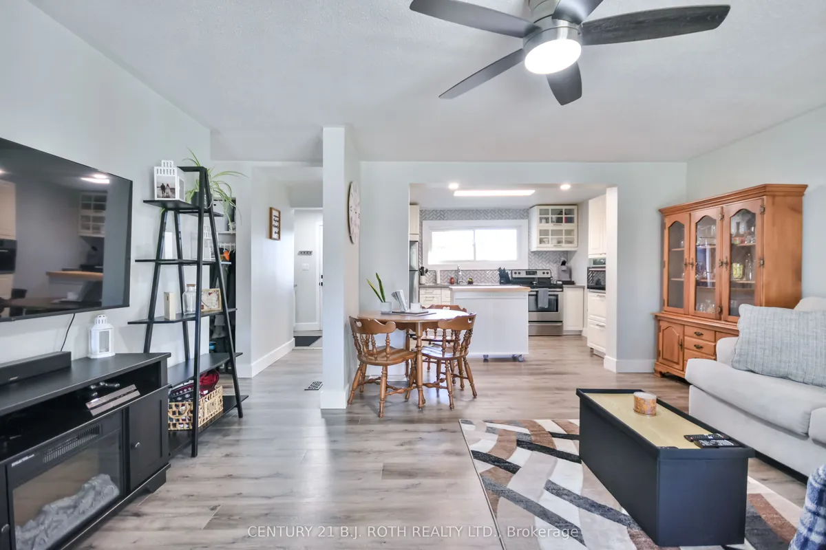 191 George Street, ON L4R 2W3