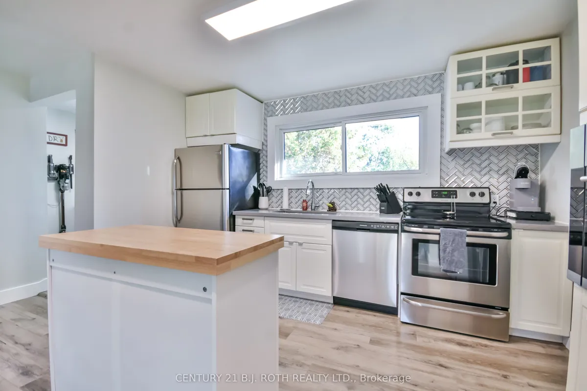 191 George Street, ON L4R 2W3