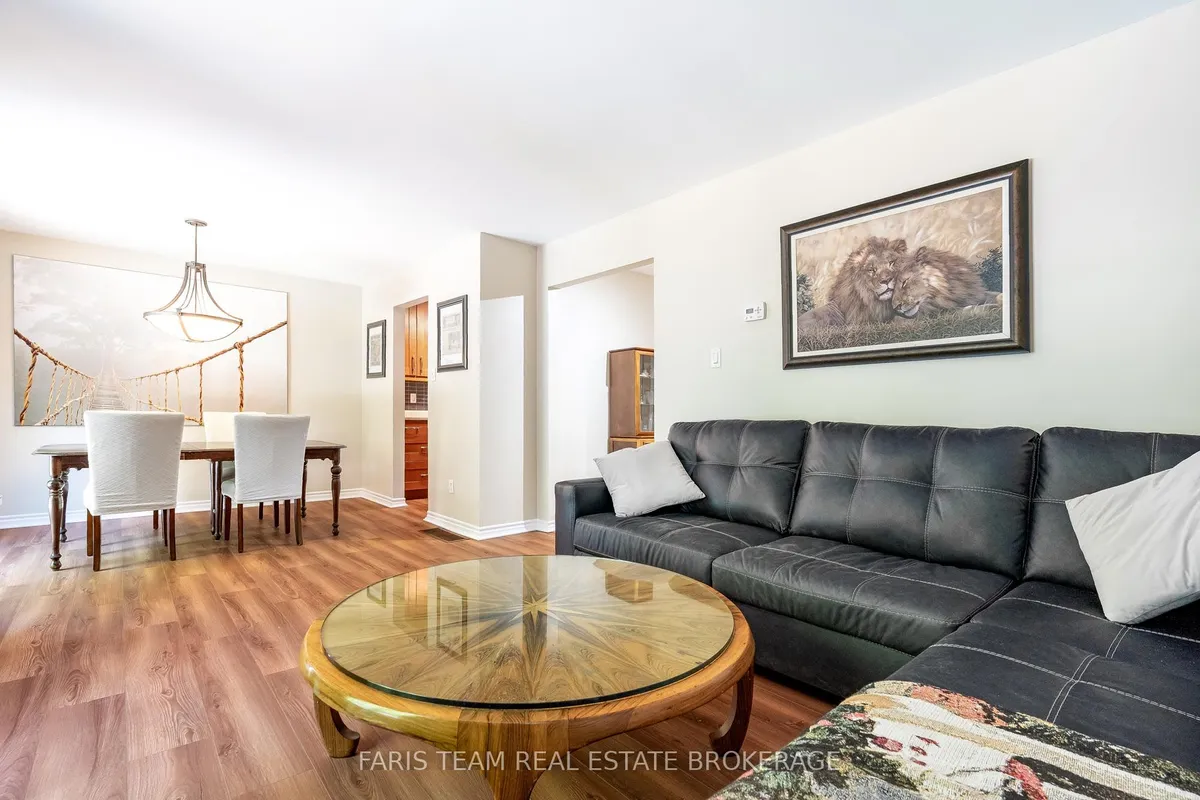 173 Toronto Street, ON L4N 1V6