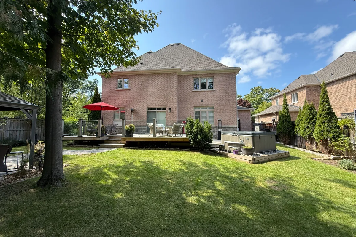 376 Tollendal Mill Road, ON L4N 7T1