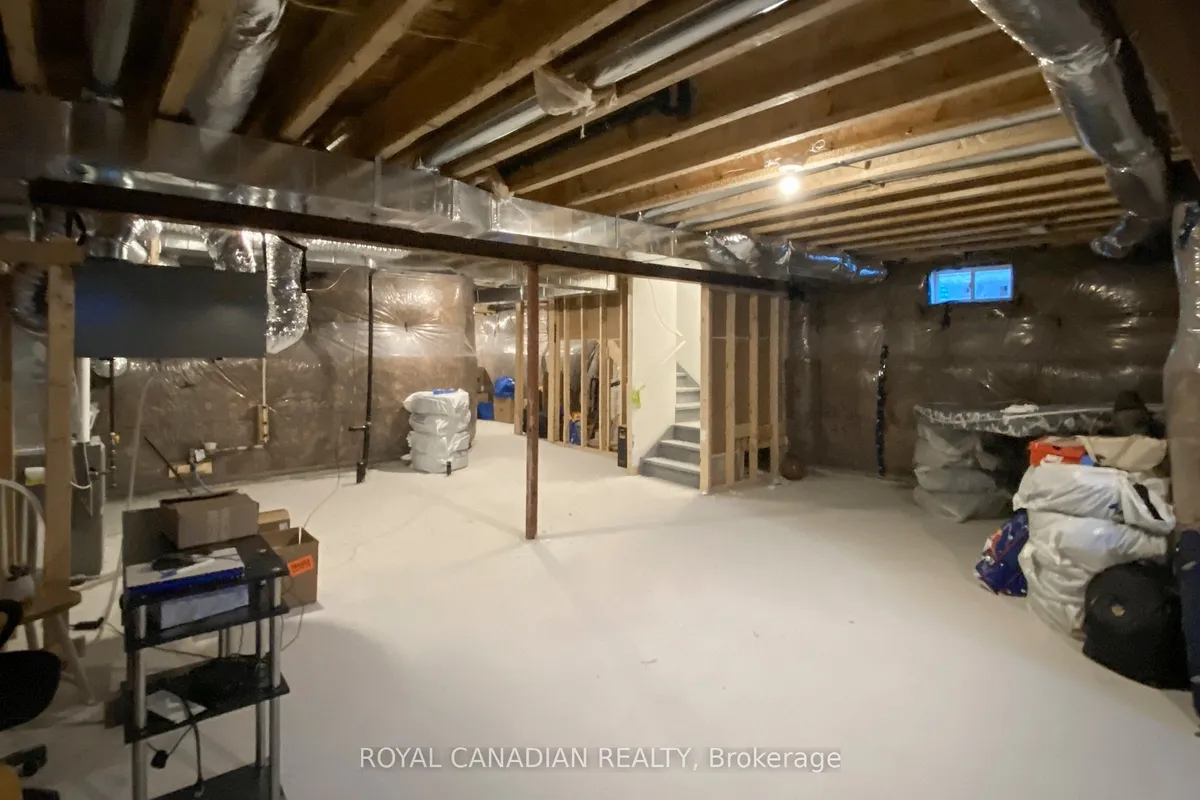 38 Rochester Drive, ON L9J 0W1