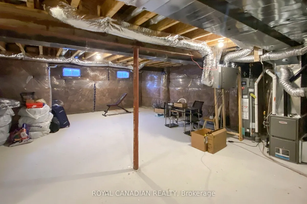 38 Rochester Drive, ON L9J 0W1