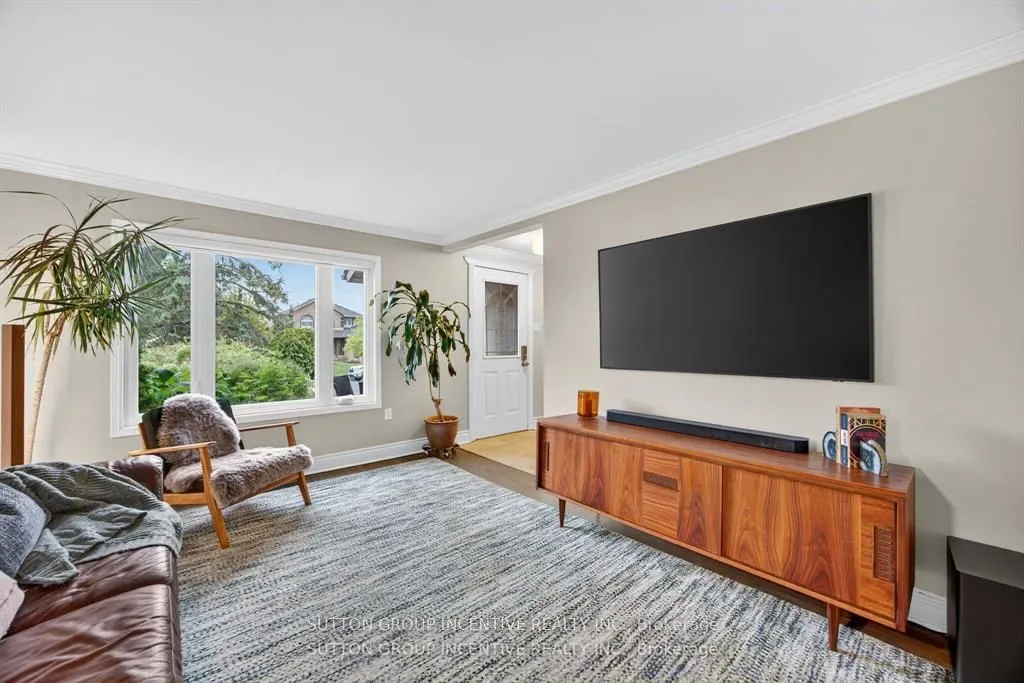 87 Irwin Drive, ON L4N 7A9