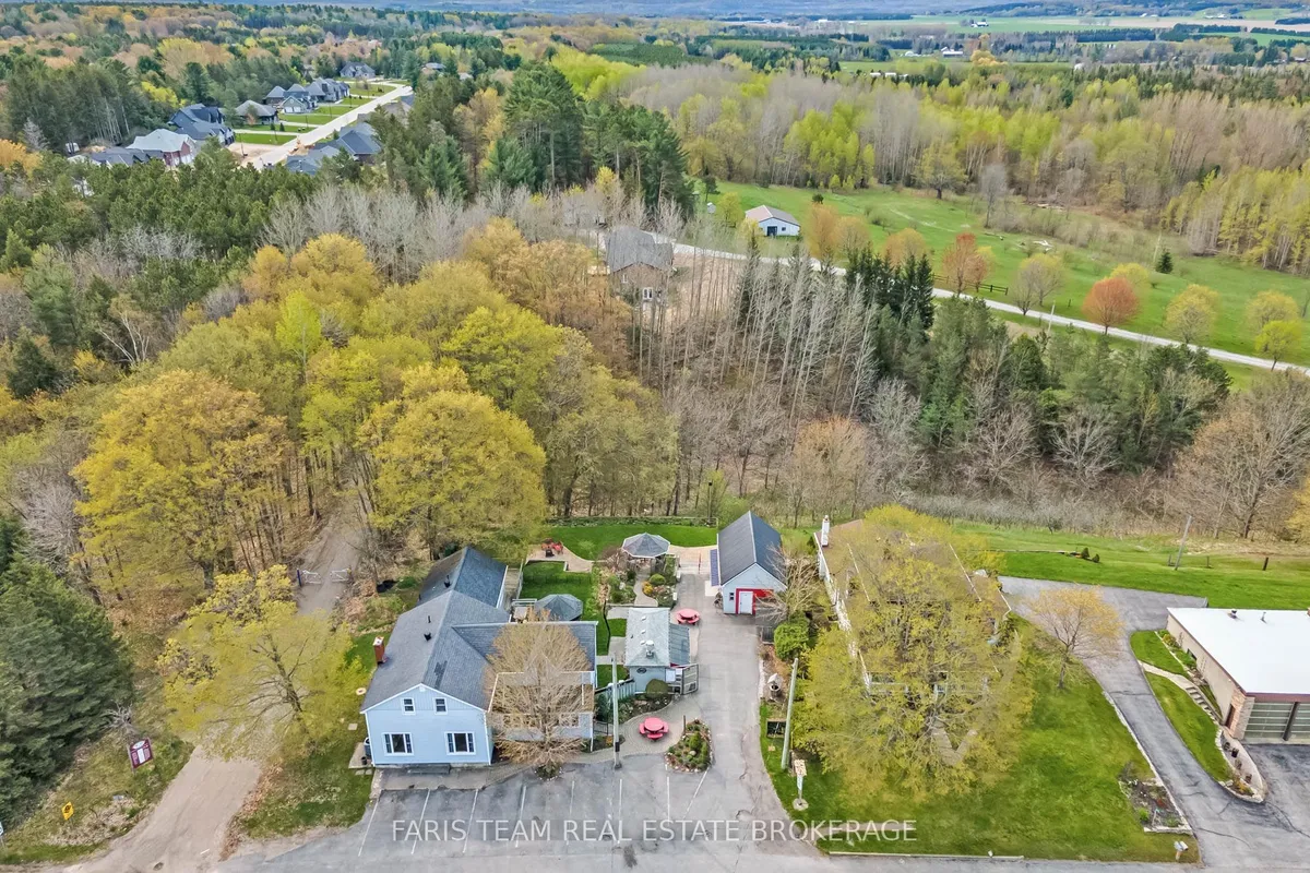 4047 Horseshoe Valley Road, ON L9X 0Z6
