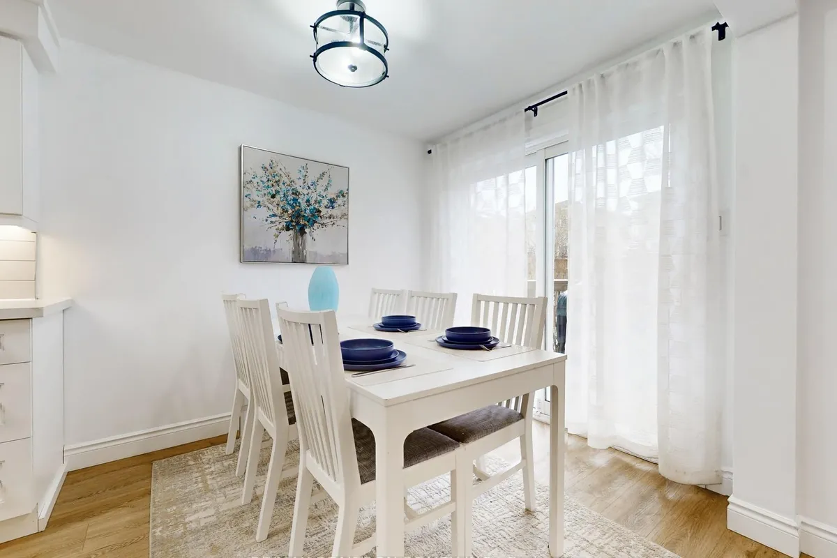 9 Booth Lane, ON L4N 0S5