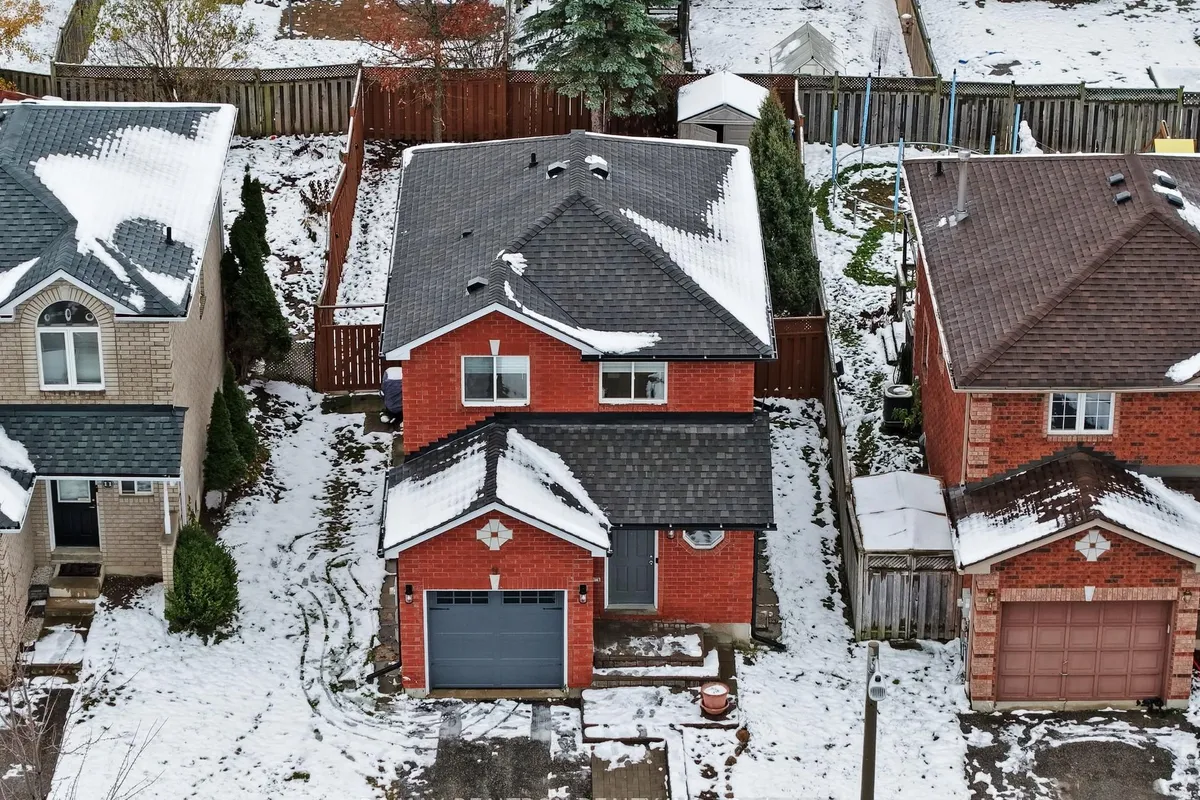 9 Booth Lane, ON L4N 0S5