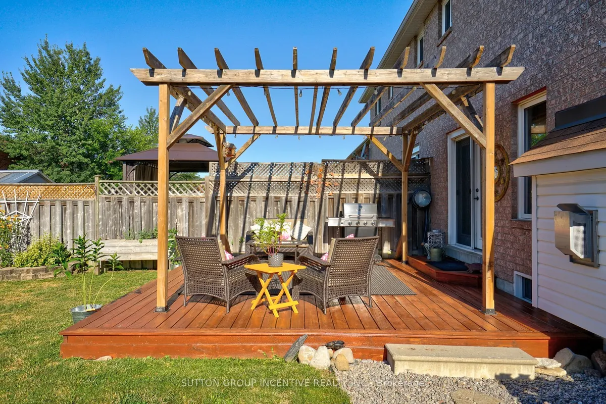 56 Weymouth Road, ON L4M 6R7