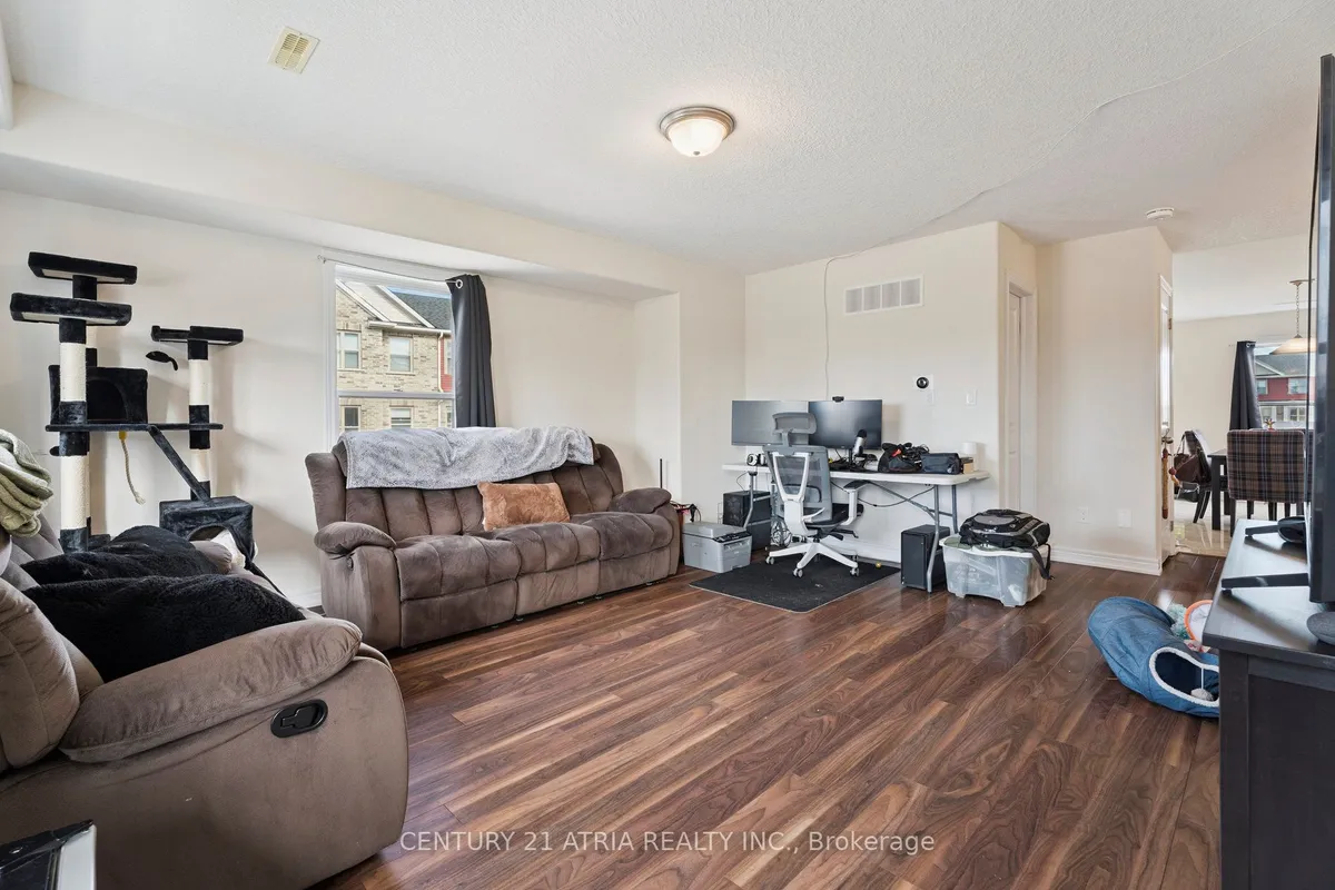 1 Leggott Avenue, ON L4M 0K7