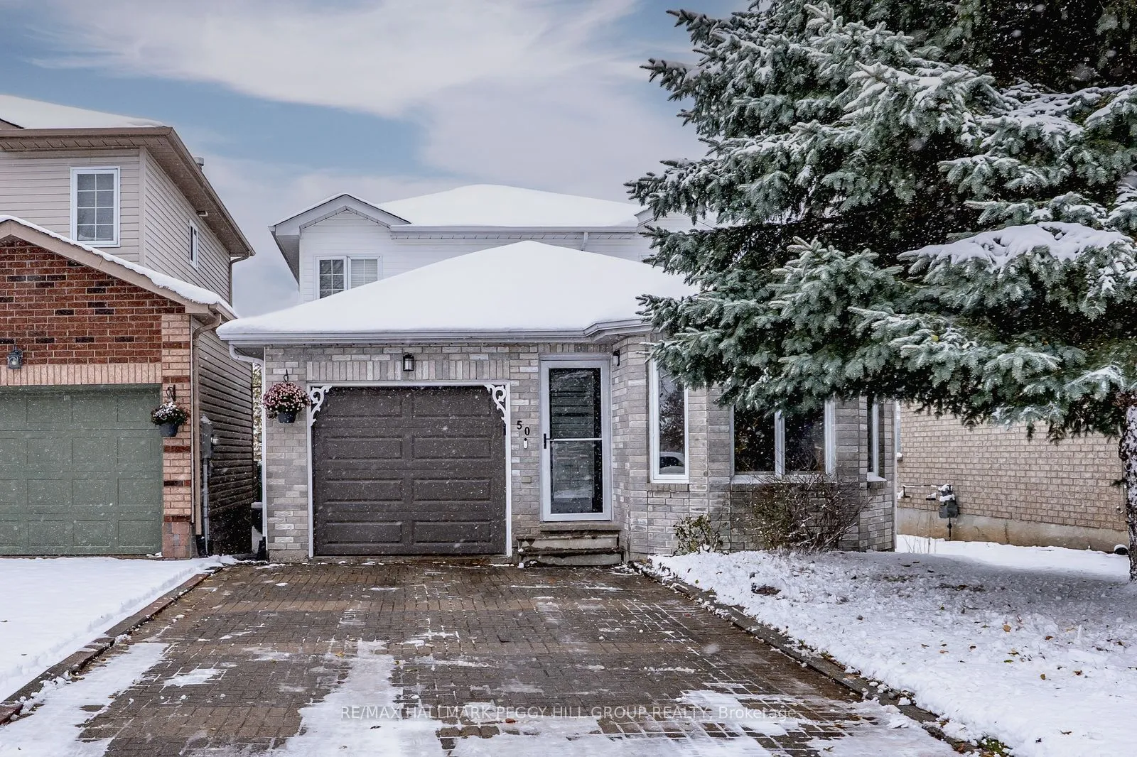 50 Downing Crescent, ON L4N 8V6