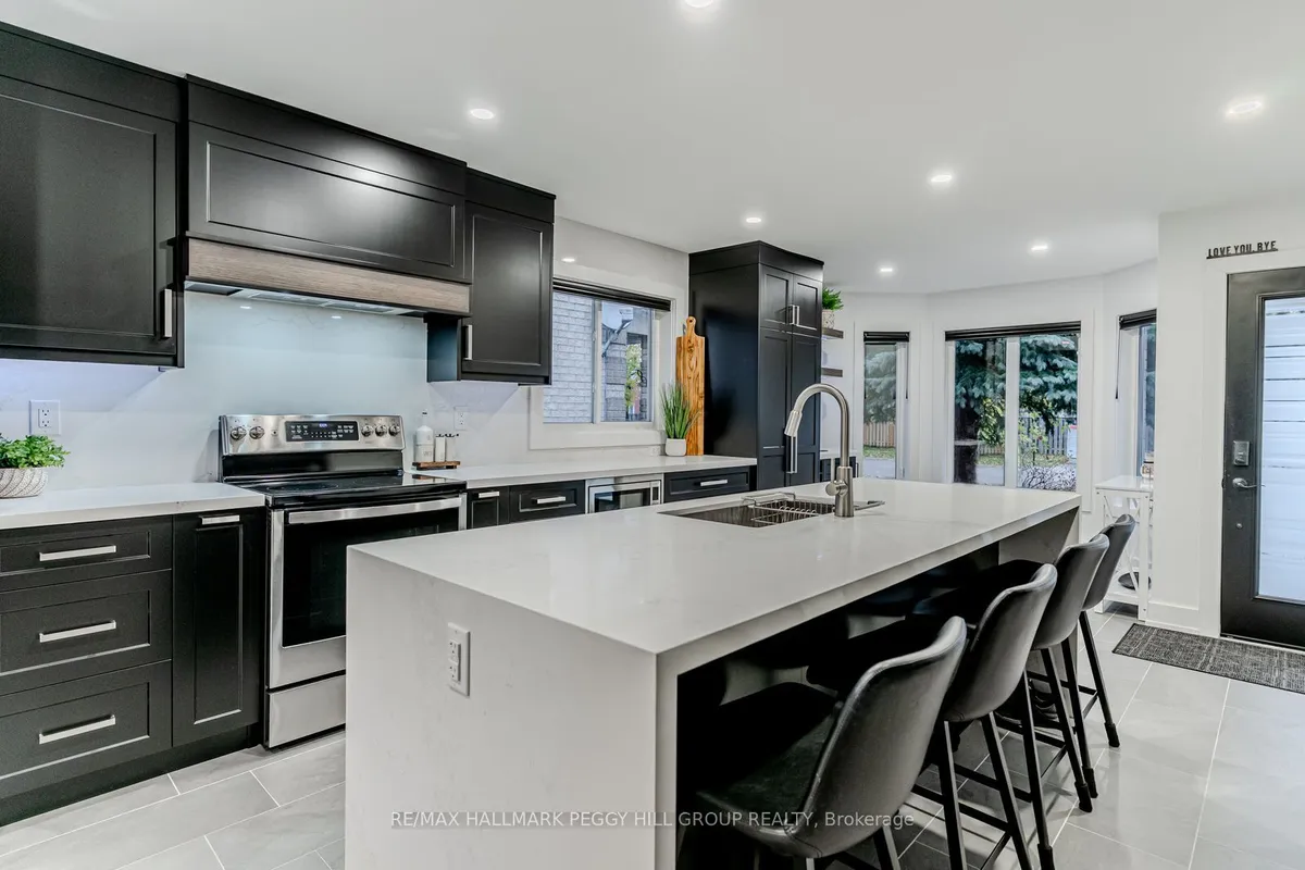 50 Downing Crescent, ON L4N 8V6