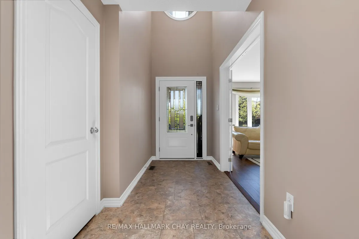 3 Meyer Avenue, ON L4M 6X2