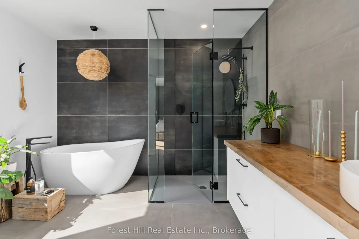 854 Sixth Street, ON L9Y 3Y9