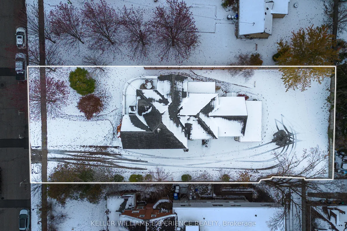 72 High Street, ON L4N 1W4