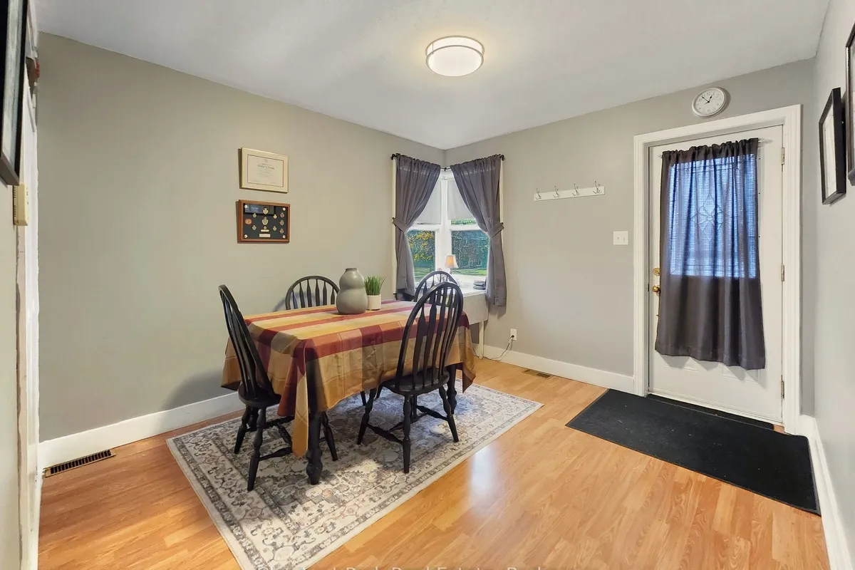 318 West Street, ON L3V 5E2