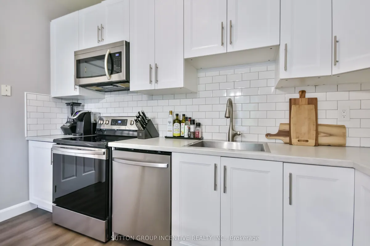 30 Bruce Crescent, ON L4N 8T8