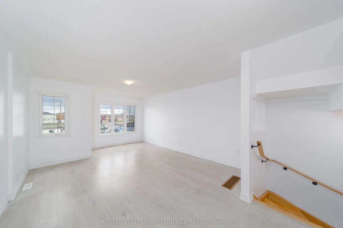 25 Tobias Lane, ON L9J 0T8