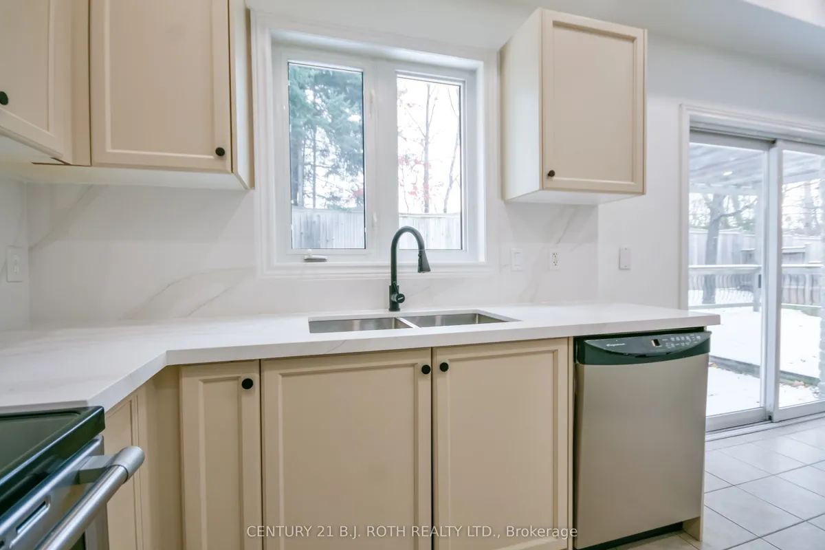 113 Livia Herman Way, ON L4M 7K5