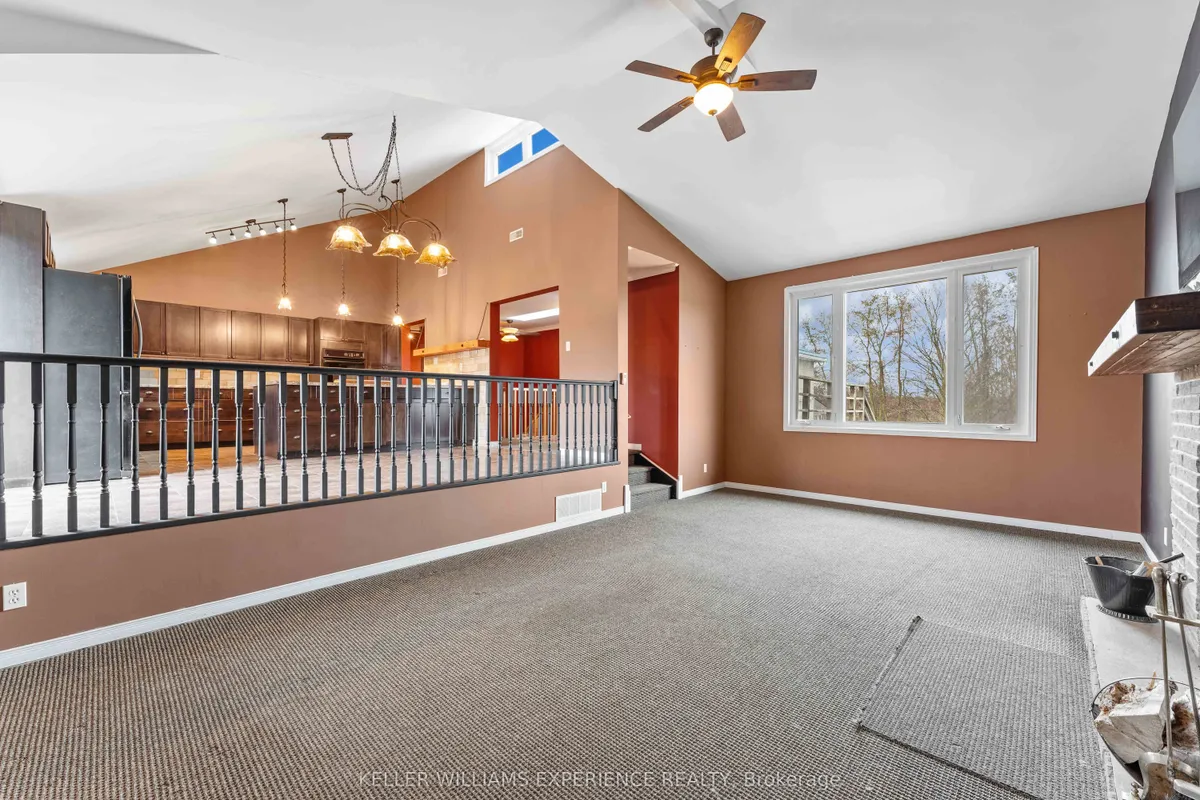 2717 3/4 Sunnidale Side Road, ON L0M 1N0