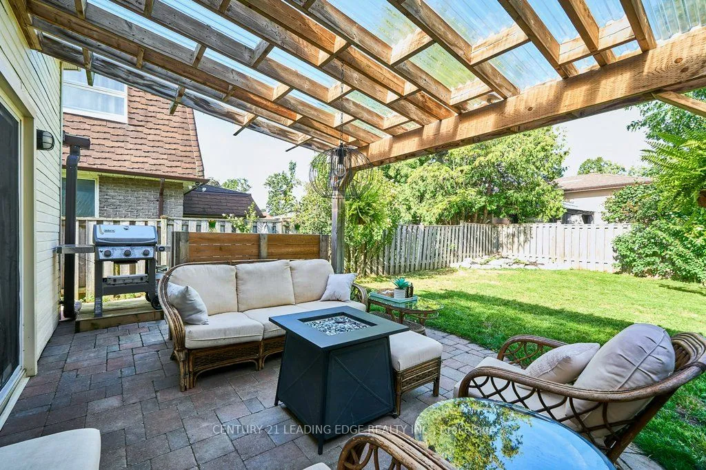 25 Eileen Drive, ON L4N 4M5