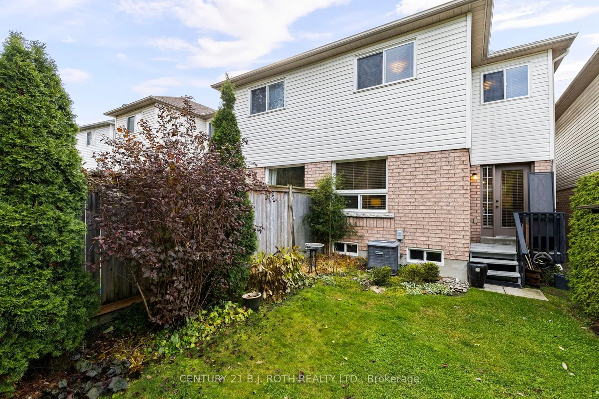 359 FERNDALE Drive, ON L4N 9Y6