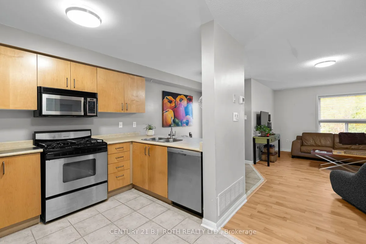 359 FERNDALE Drive, ON L4N 9Y6