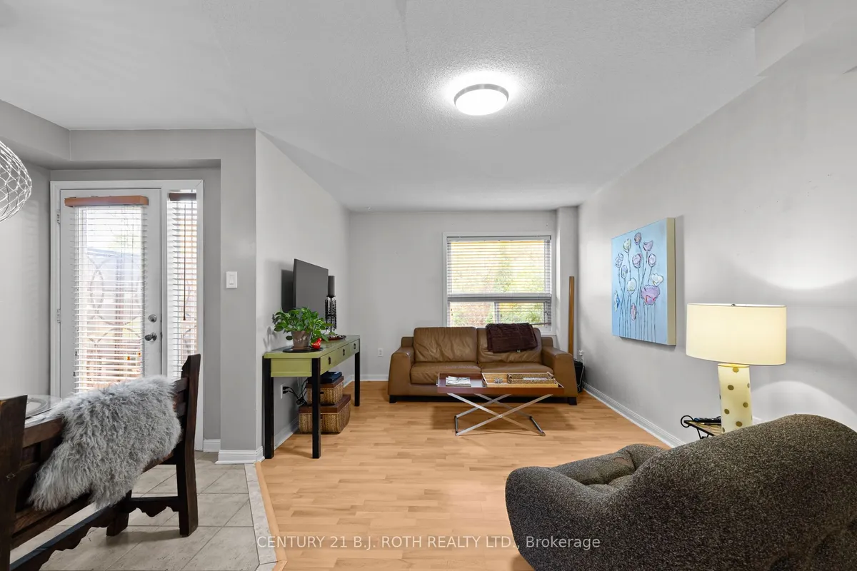 359 FERNDALE Drive, ON L4N 9Y6