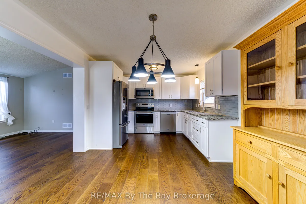 45 INDIANA Avenue, ON L9Z 3A8