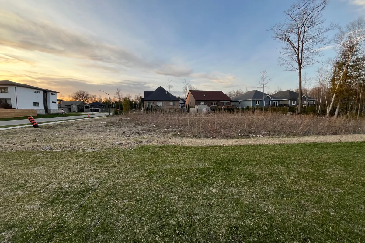 13 PT 1 Mapleside Drive, ON L9Z 3A5